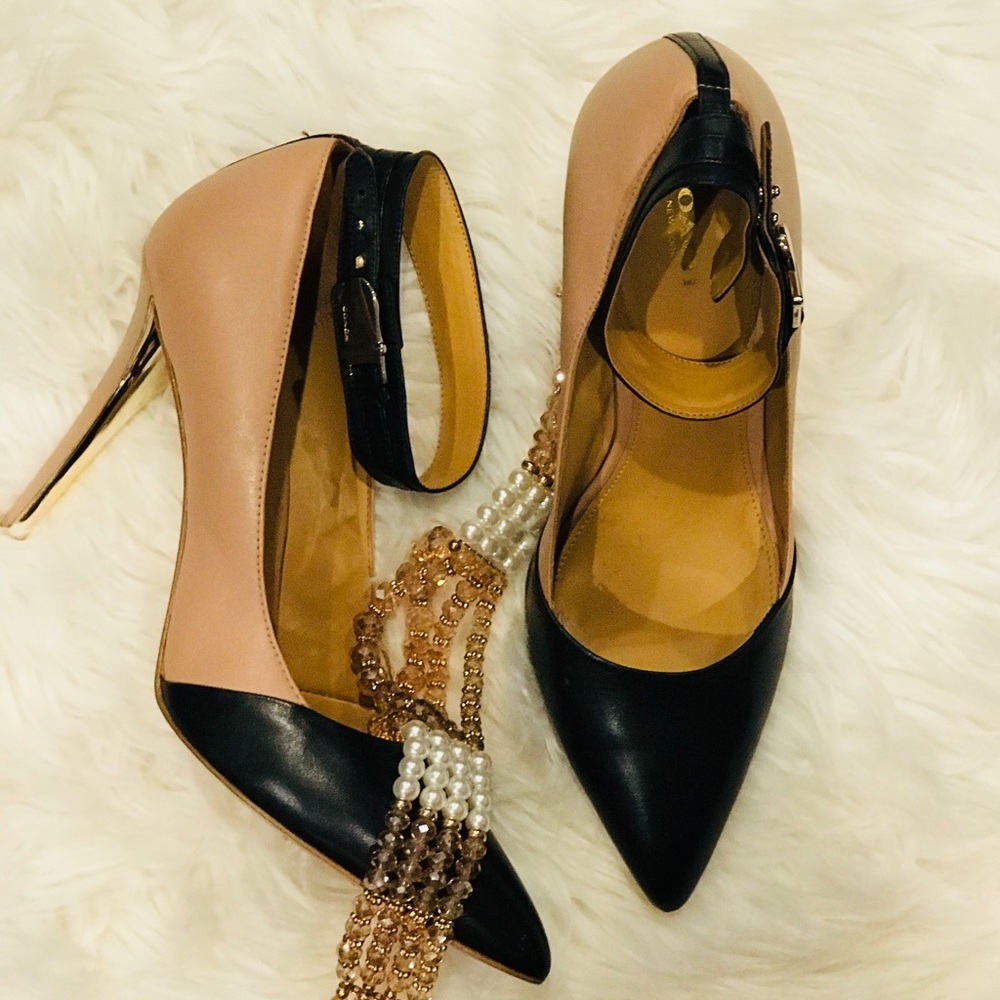 Authentic Coach Nude Heels. Authentic Leather.